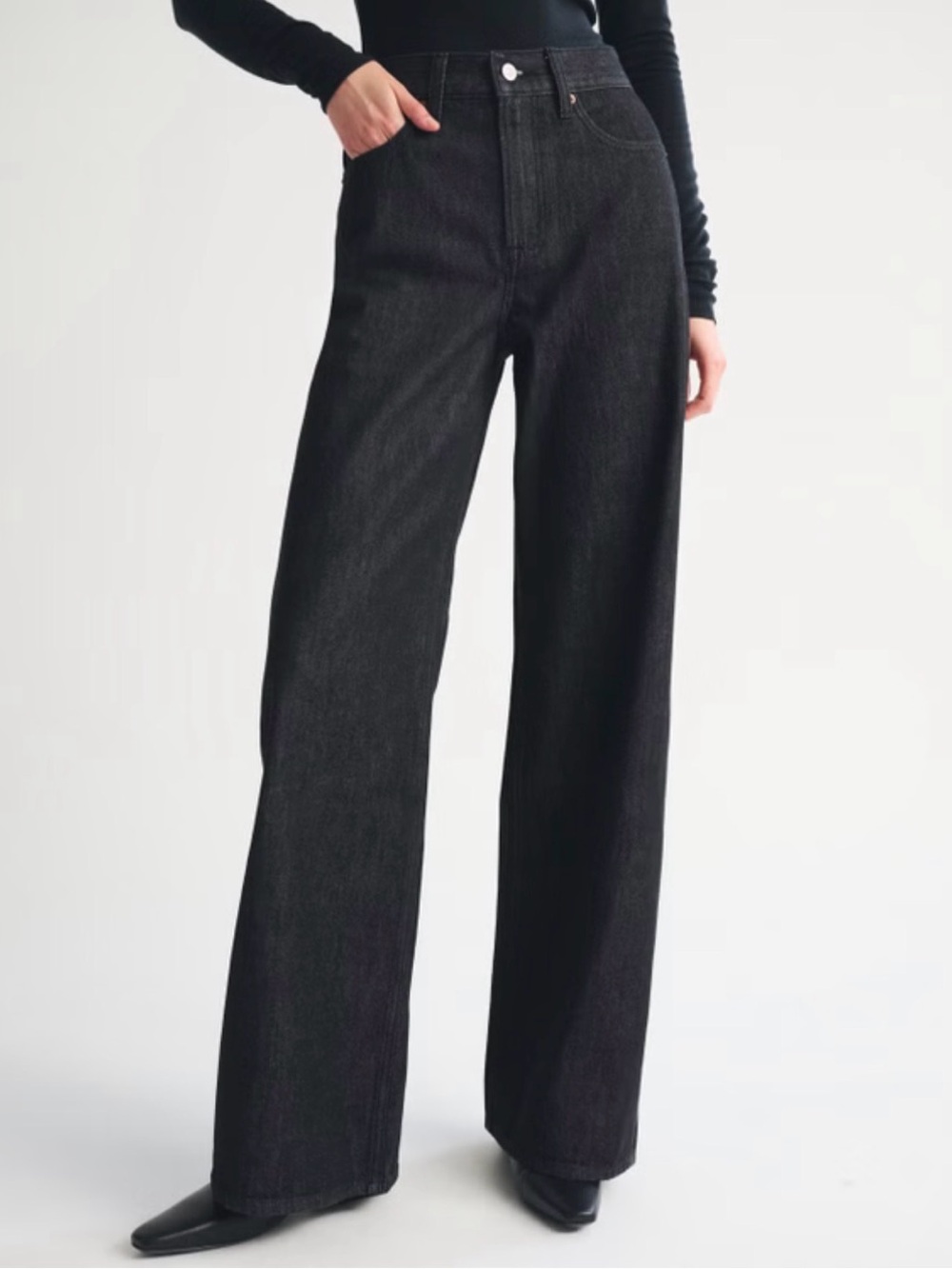 Abercrombie High-Rise Wide Leg Jeans in Black 29 Long